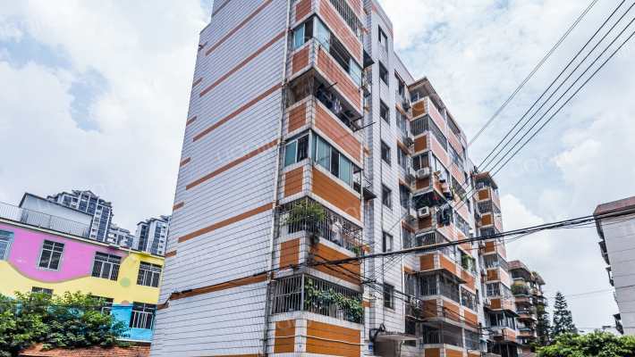 南宁市塑料制品总厂职工住宅楼外景图