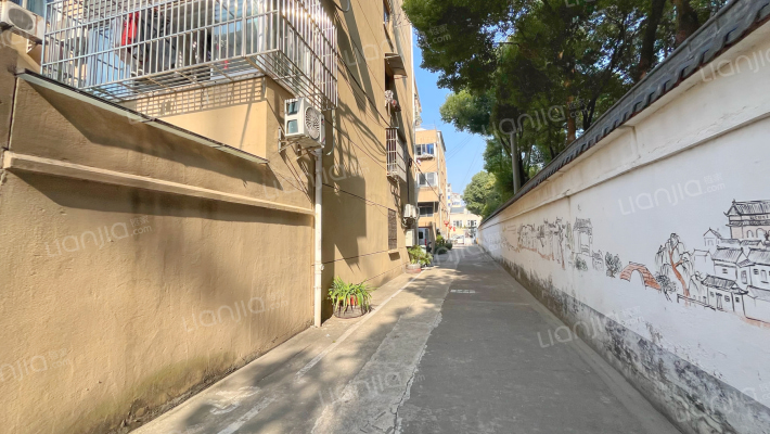 教育家舍外景图