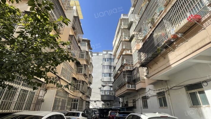 地震局生活小区外景图