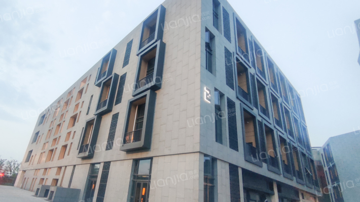 杭州湾融创文旅城·海塘艺术广场外景图