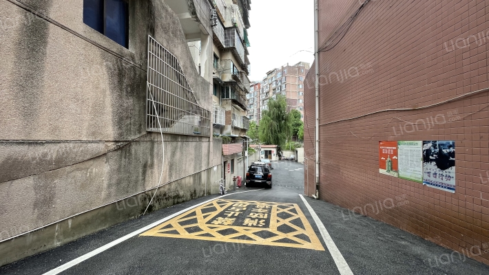 福源综合楼外景图