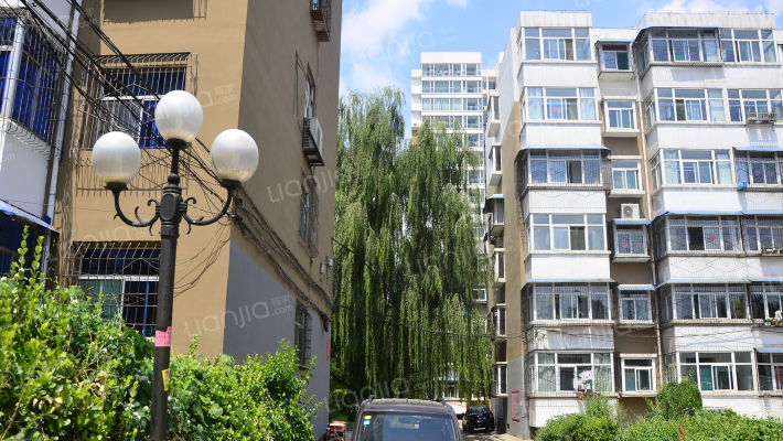 中铁绿洲花园外景图