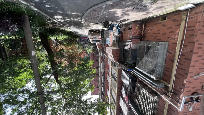 红卫路街八大家花园外景图