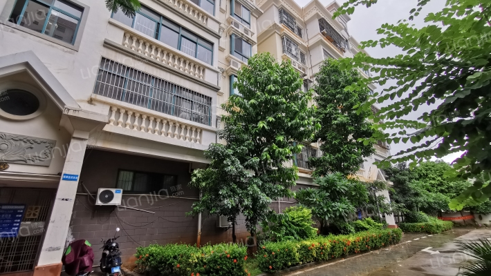 银滩花园外景图