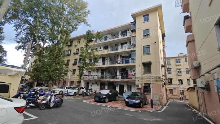 健康新村外景图