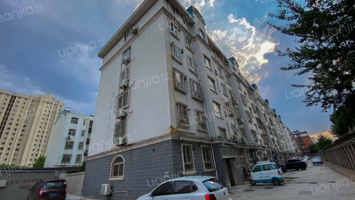 动力厂宿舍外景图