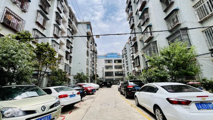 白龙小区外景图