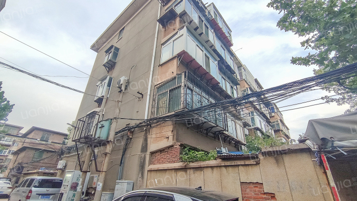 新黄路2460外景图