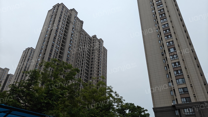 天鸿水岸景城外景图