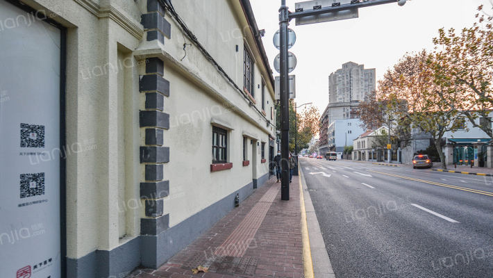 淮海中路1801号外景图