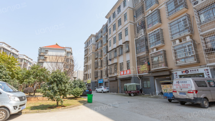 金井馨苑外景图