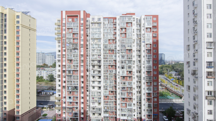 世纪佳苑外景图