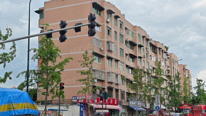 南丰大道380号外景图