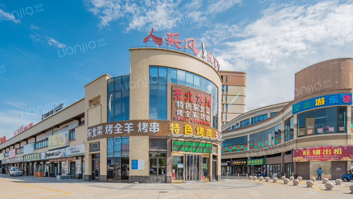 万颐广场外景图