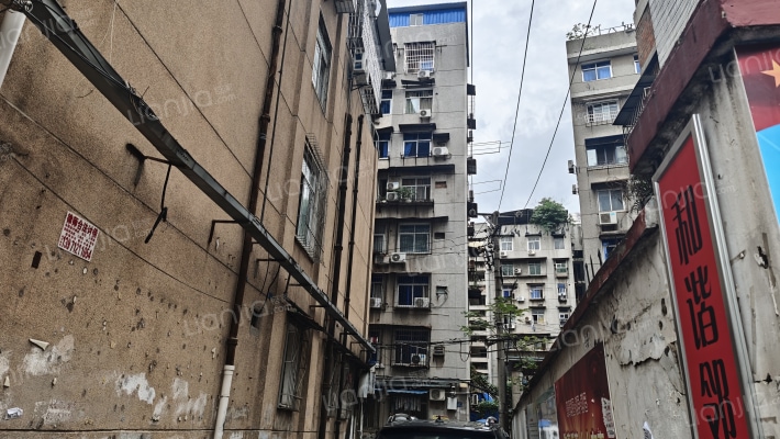 江岸分局宿舍外景图