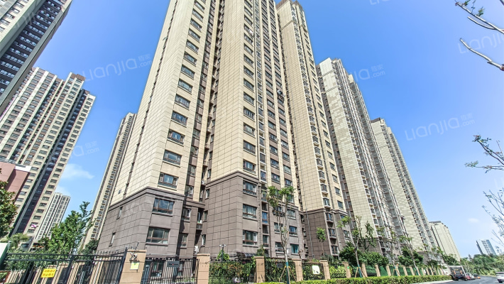 荣盛城一期外景图