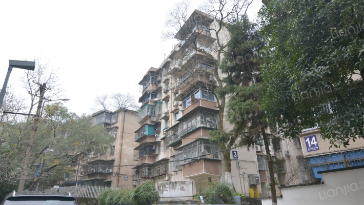 湖南大学红叶楼外景图