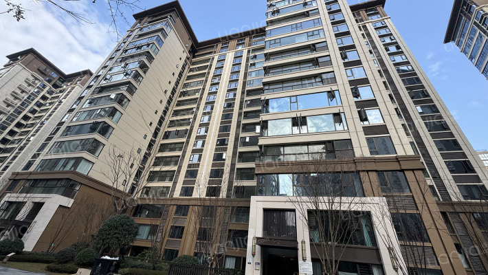 隆鑫公园首府外景图