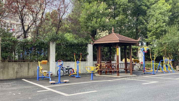 金桥路530弄外景图