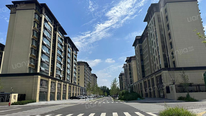 德润天宸外景图