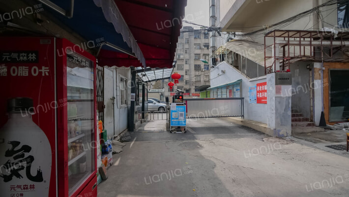 省医保局宿舍外景图