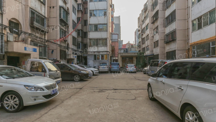 天龙宿舍外景图