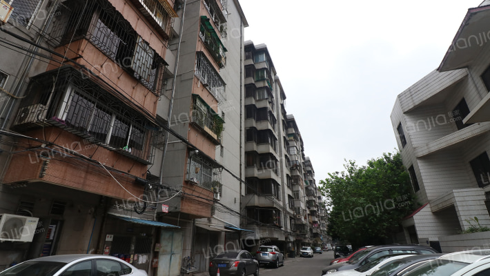 东苑小区外景图