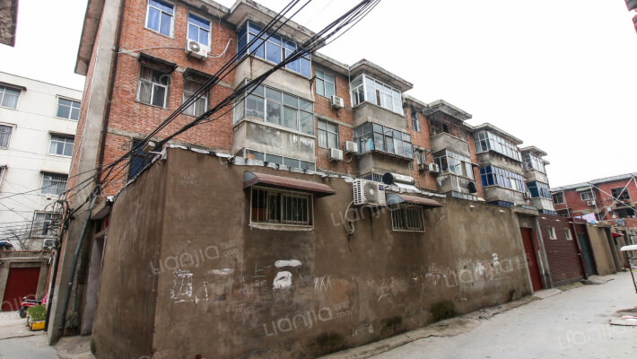 食品公司家属院外景图