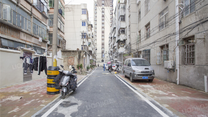 五河路制药厂宿舍外景图