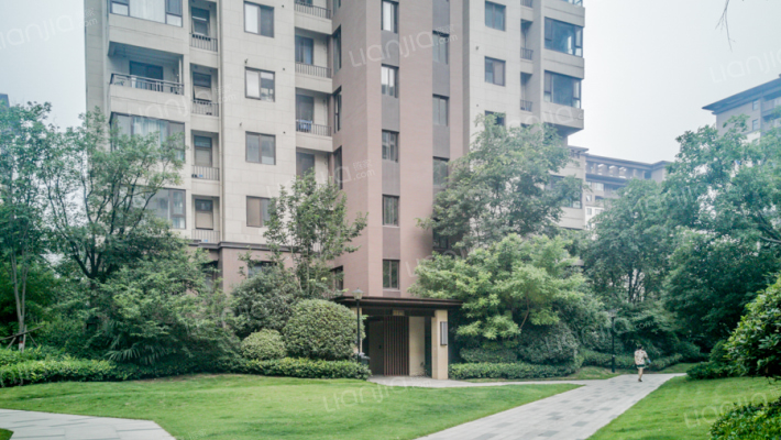 建业运河上院外景图