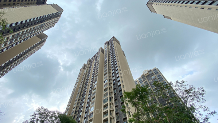 明湖院子外景图