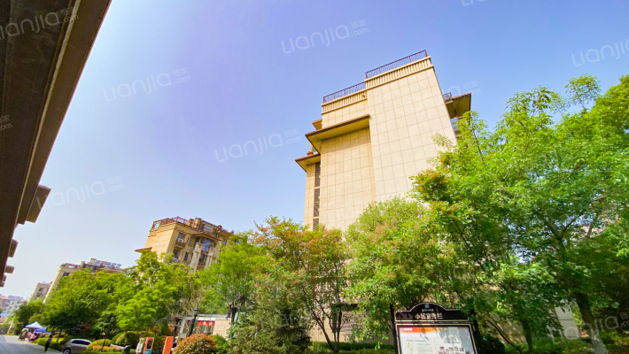 华新山水居外景图