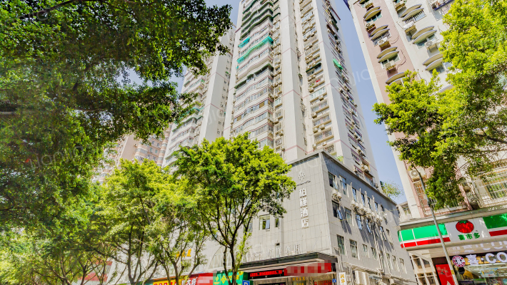 润华大厦外景图