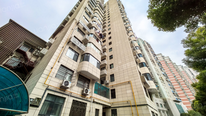 惠飞大厦外景图