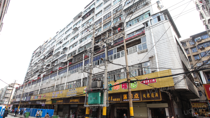 十字街综合农贸市场外景图