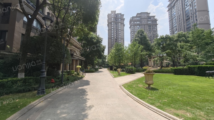 鹭湖宫七号B组外景图