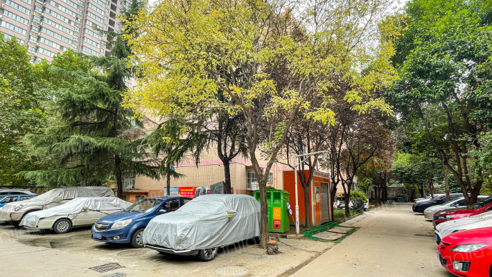 陕西纺织品公司家属院外景图