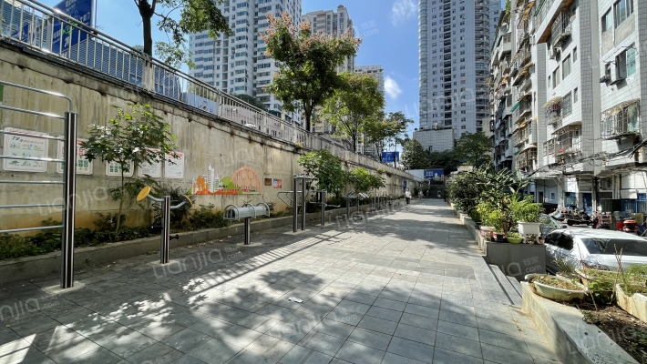 凌云街66号外景图