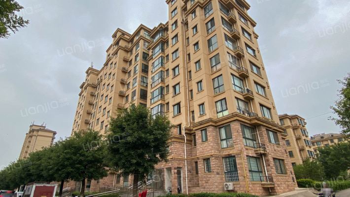 鲁昱绿城外景图