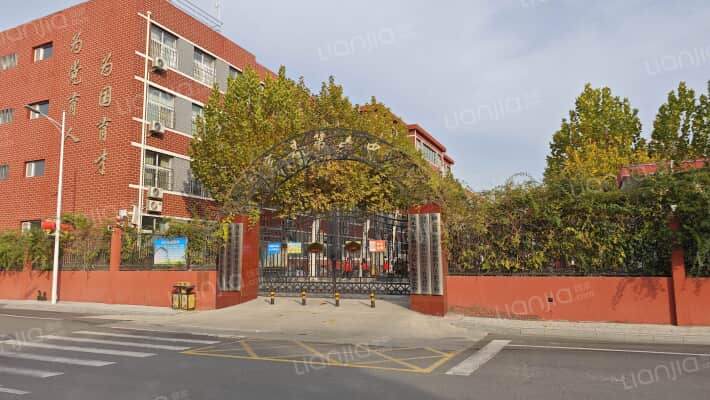 牧工商住宅楼外景图