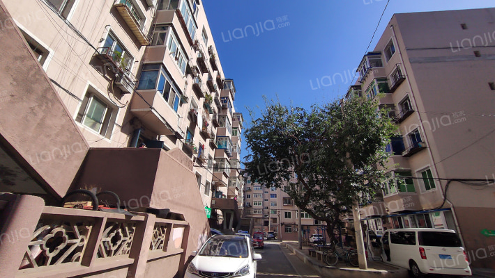 盲人大院外景图