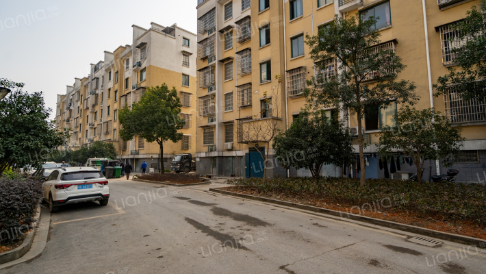 秋实公寓外景图