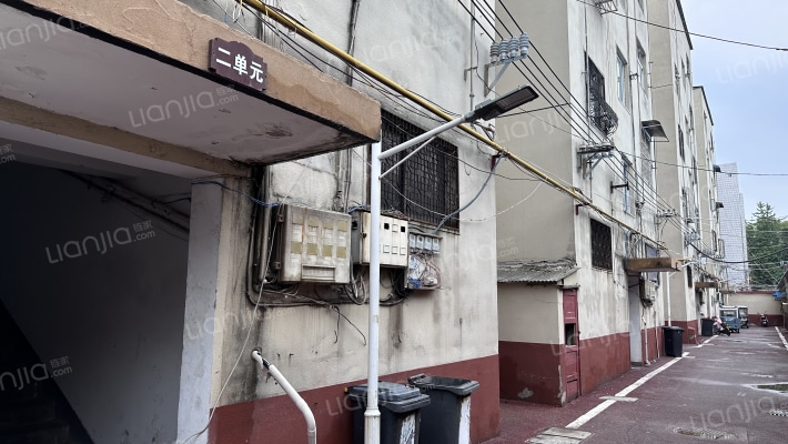 新小家属院外景图