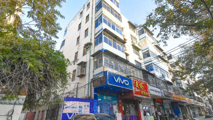 四通临街外景图