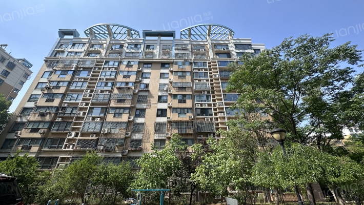 鲁商银座花园外景图