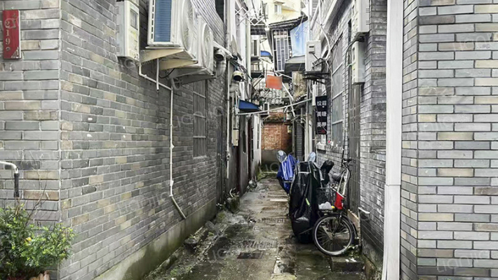 屯前街142号外景图