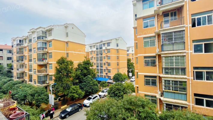 关山桥小区外景图