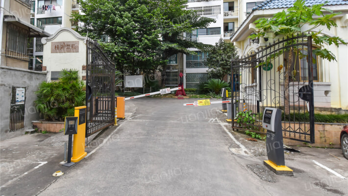 桂湖景苑外景图