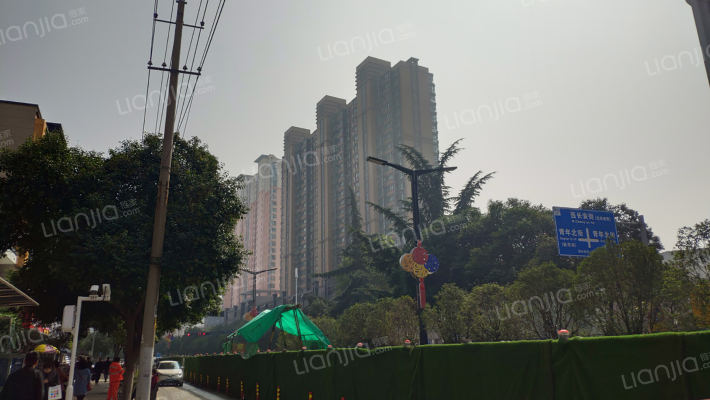 美林星公寓外景图