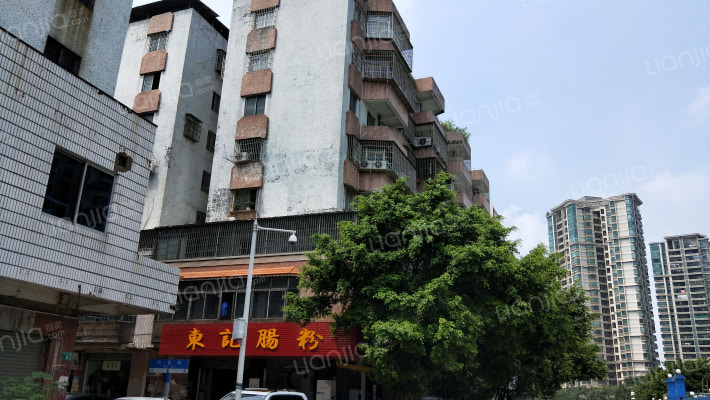 富雅西苑小区外景图